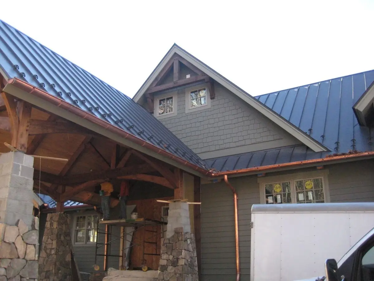 Craftsman Roofing team delivering quality roofing work in Solon